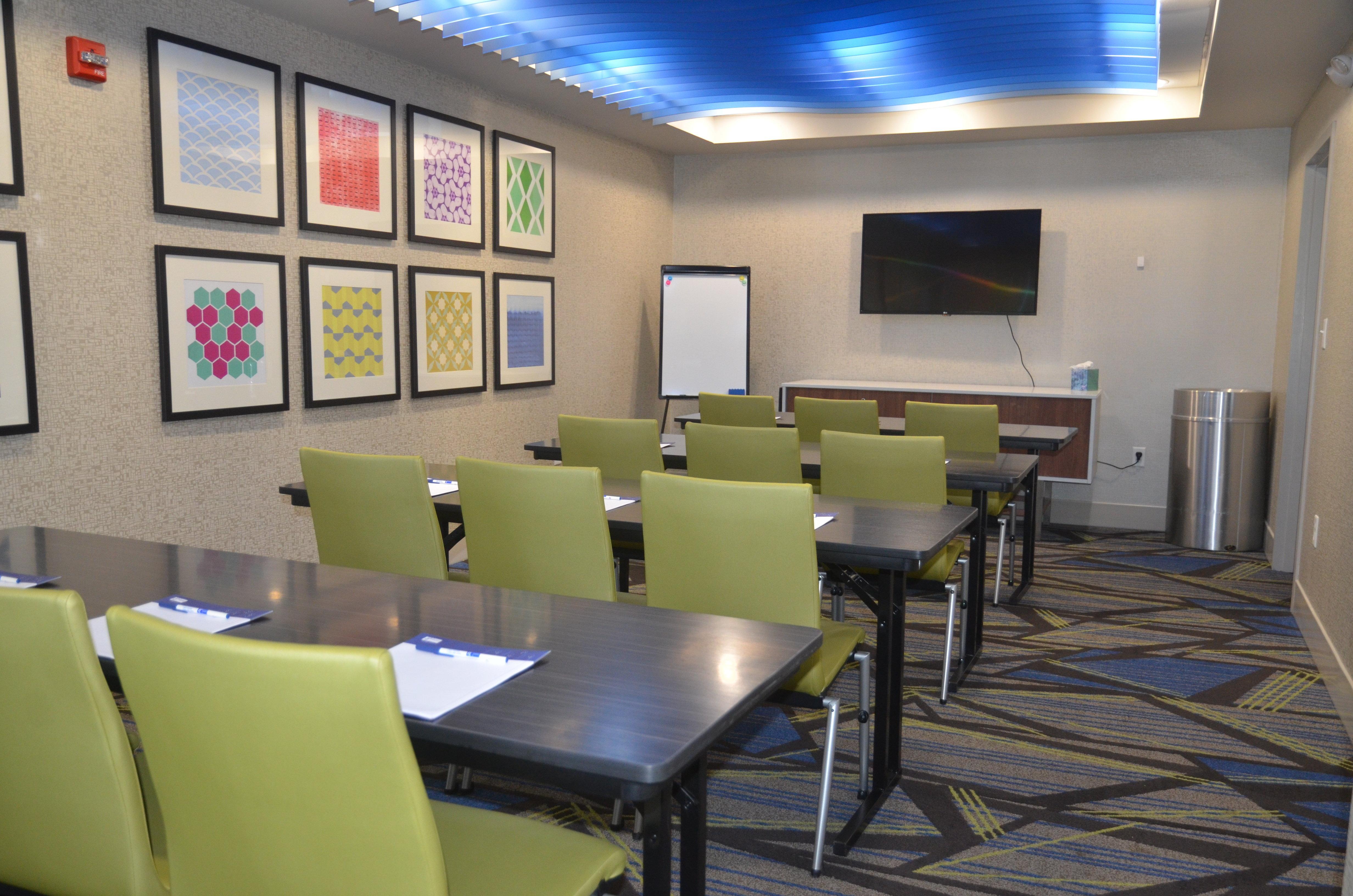 Holiday Inn Express Hotel & Suites Rochester By Ihg Zewnętrze zdjęcie