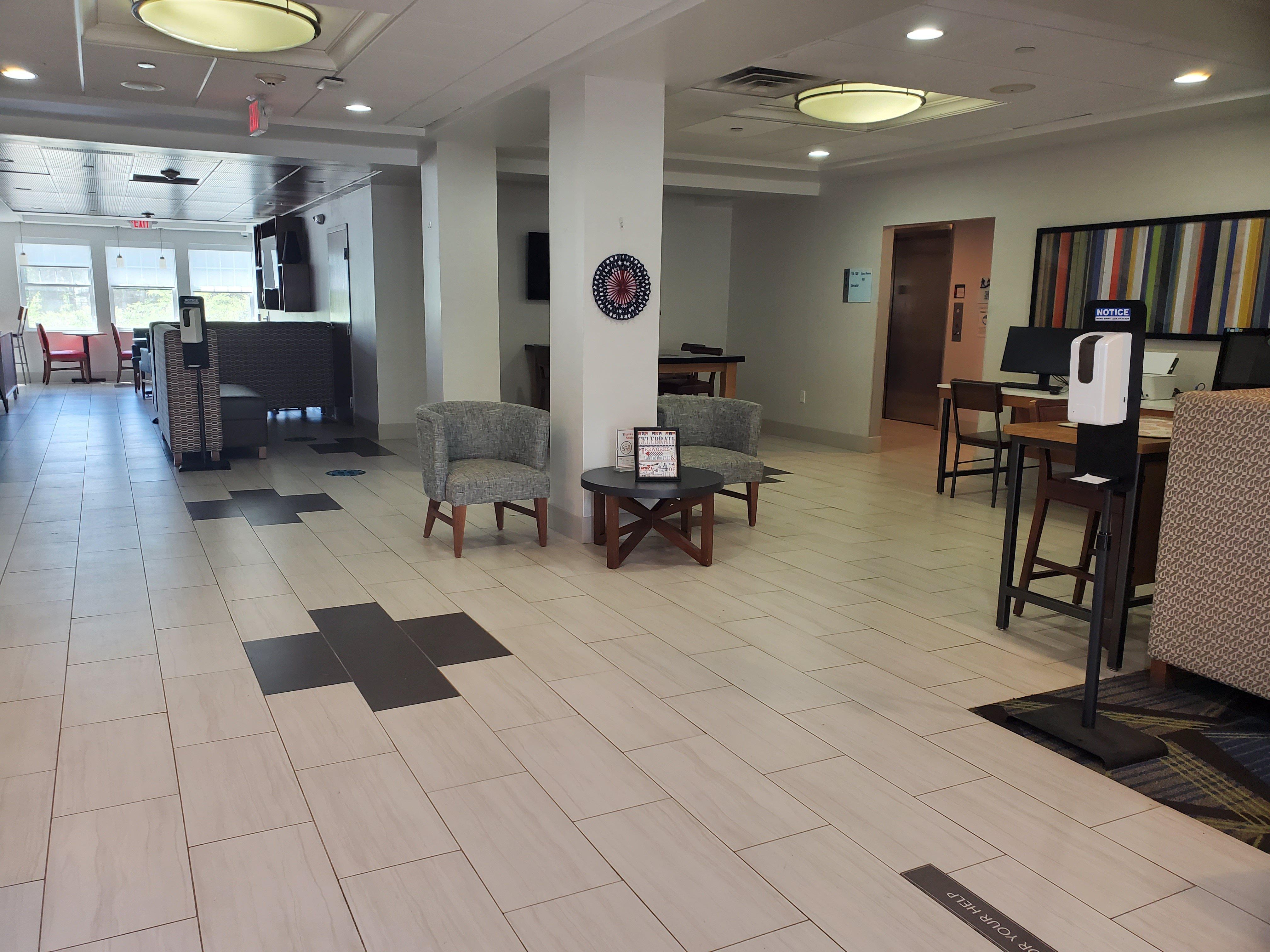 Holiday Inn Express Hotel & Suites Rochester By Ihg Zewnętrze zdjęcie