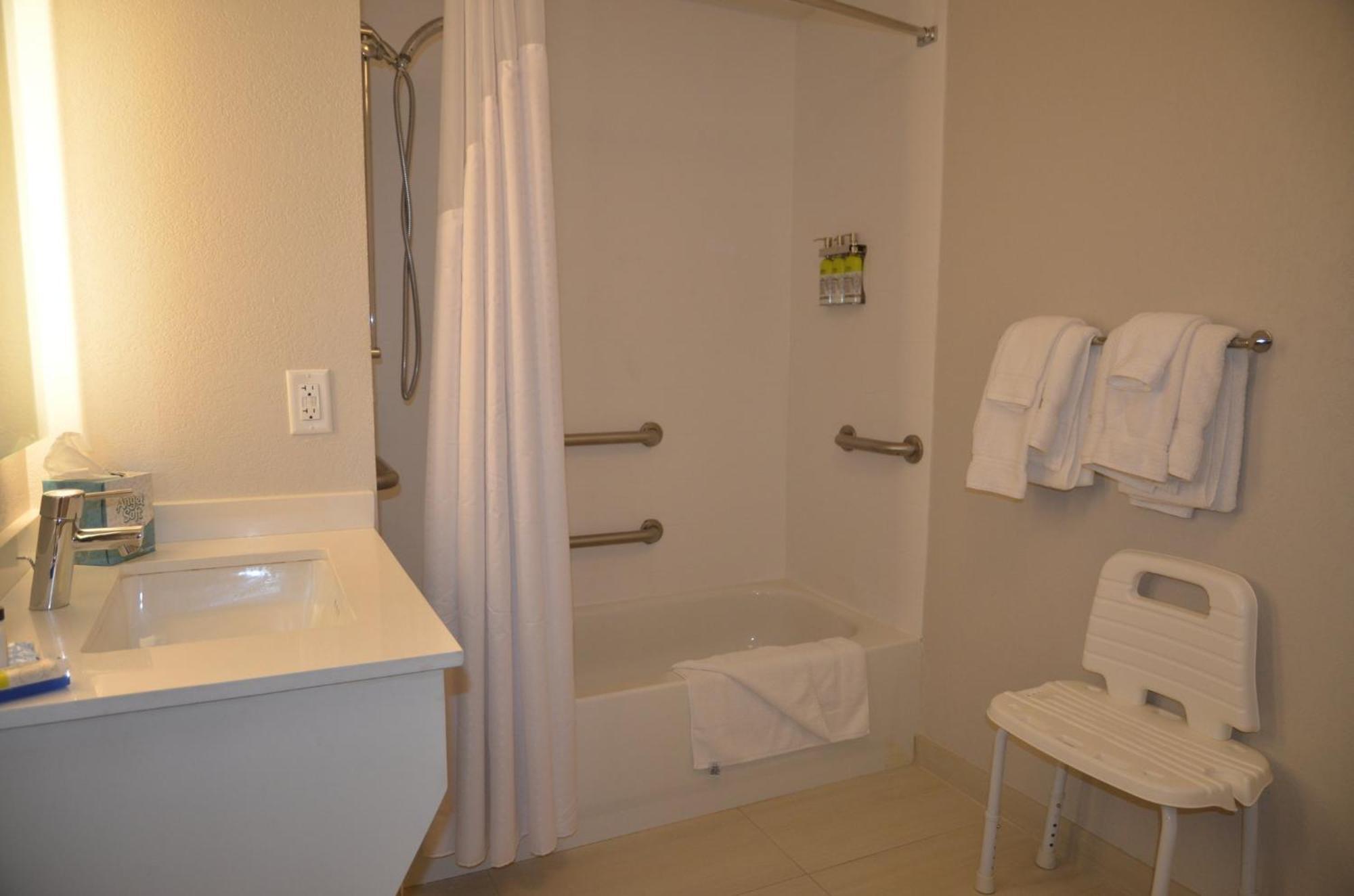 Holiday Inn Express Hotel & Suites Rochester By Ihg Zewnętrze zdjęcie